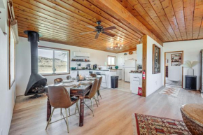Twentynine Palms Desert Oasis with Pool and Hot Tub!